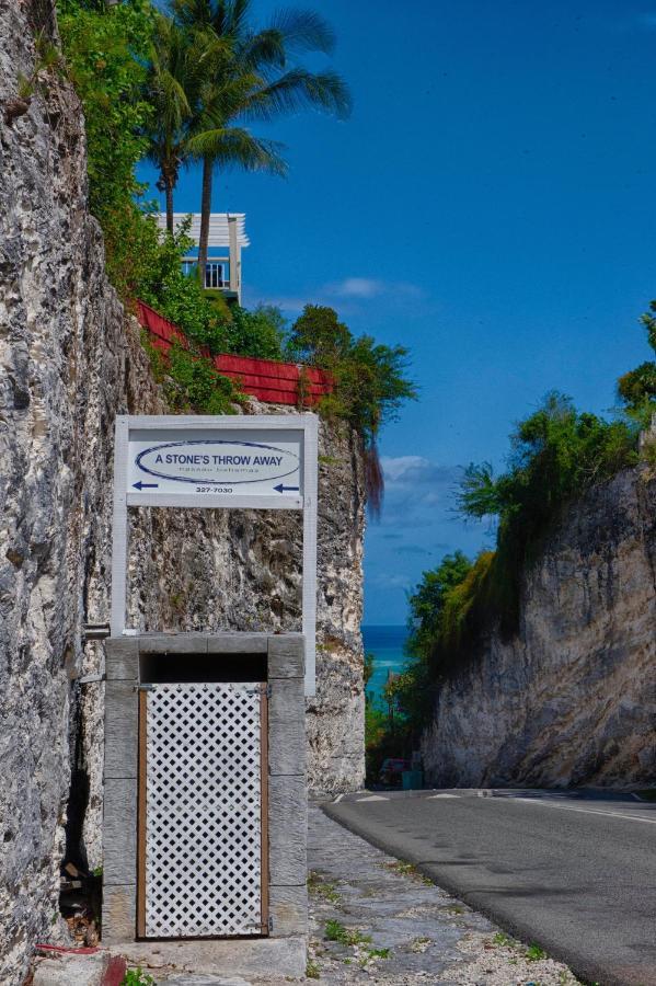 A Stone'S Throw Away Hotel Nassau Buitenkant foto