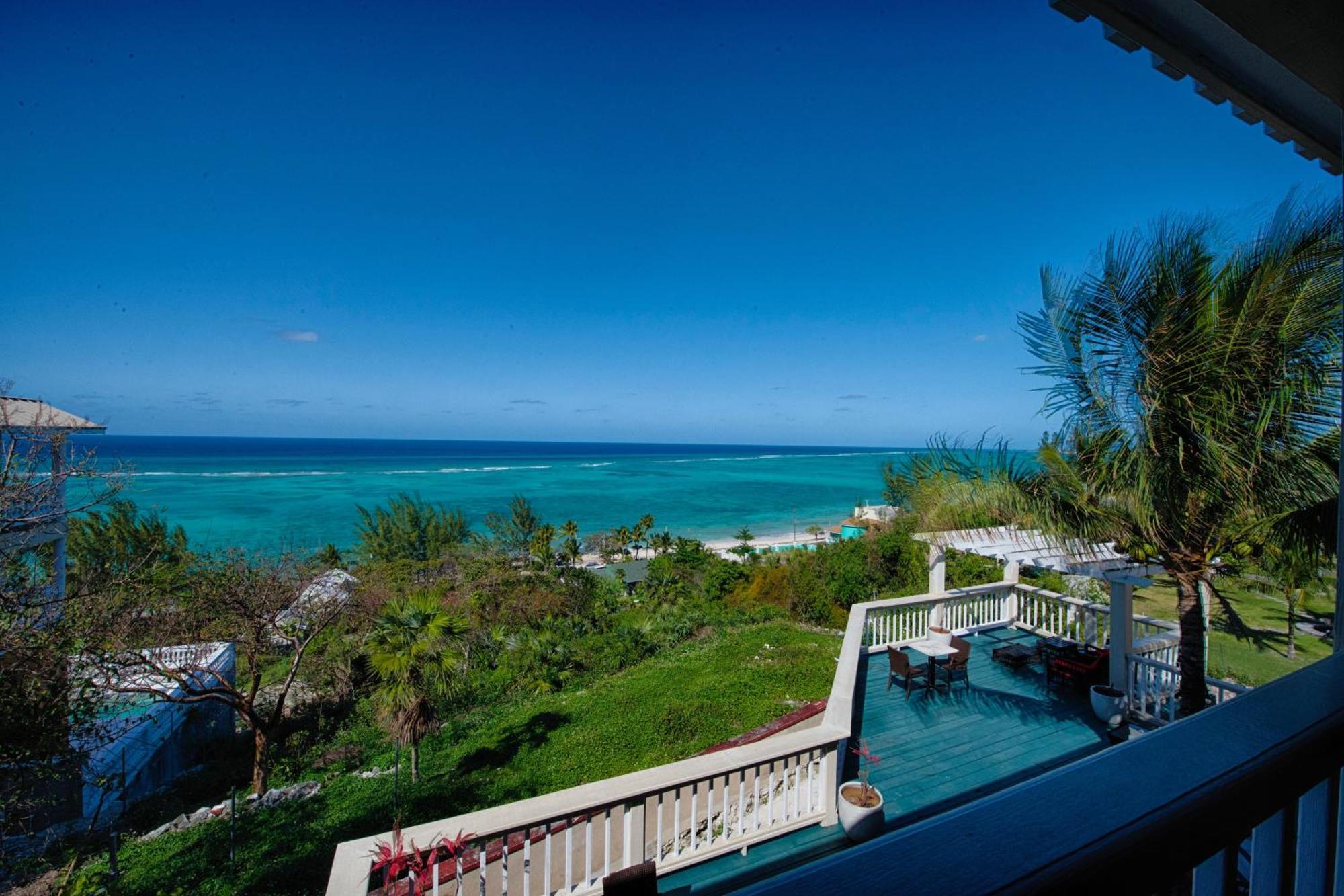 A Stone'S Throw Away Hotel Nassau Buitenkant foto